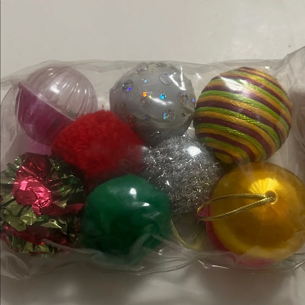 CAT STOCKING‎ CHAT CHAUSSETTE COLORFUL CAT TOY BALL SET